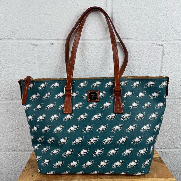 Dooney & Bourke Handbags - Dooney & Bourke NFL Philadelphia Eagles Large Zip Tote Bag Green Logo Print